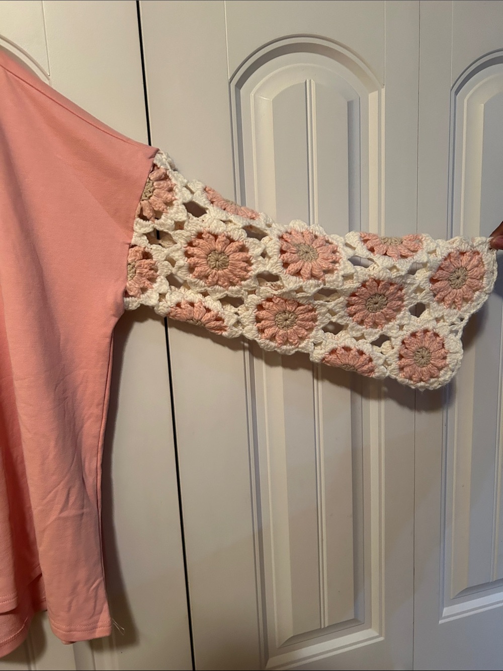 BiBi Blush Pullover with Crochet Floral Sleeves - Picture 4 of 4